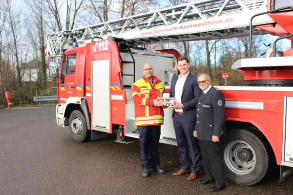 Bezirksbau unterstützt den Förderverein der freiw. Feuerwehr Kornwestheim